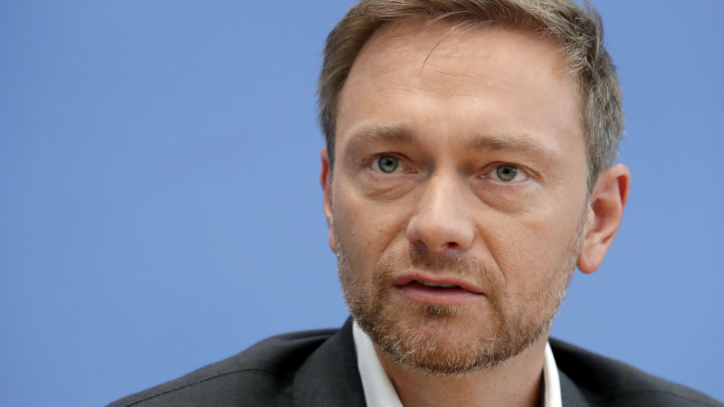 Глава СвДП объявил об уходе из политики после провала на выборах в Германии