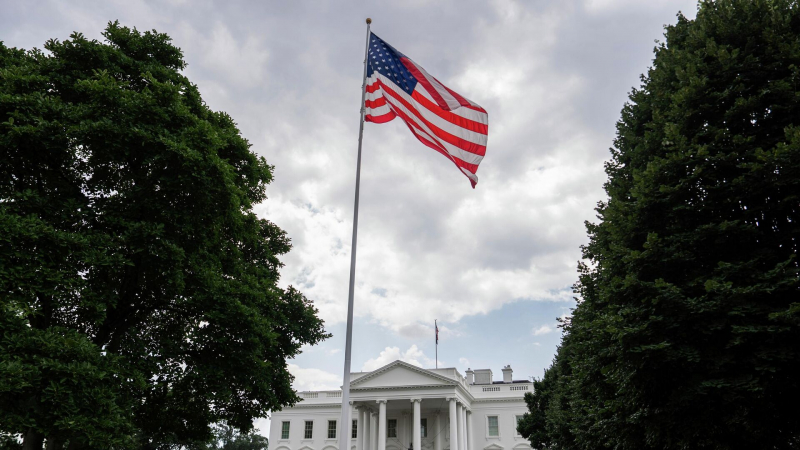 Китай отложил предложенный США телефонный разговор, заявил Грир