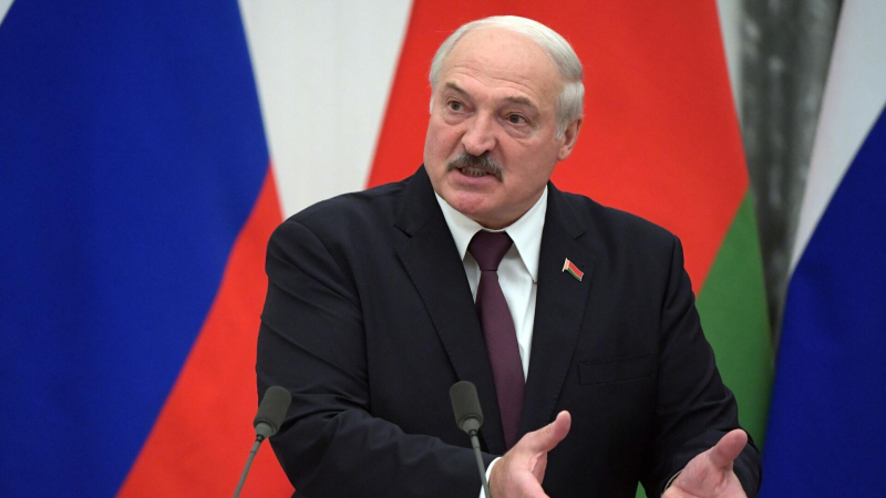Лукашенко призвал помнить о просчетах в начале Великой Отечественной войны