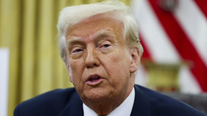 Трамп ввел чрезвычайное положение в США
