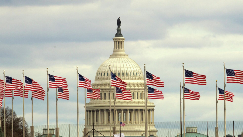 В Конгрессе США заговорили о новой войне из-за решения Трампа по Украине