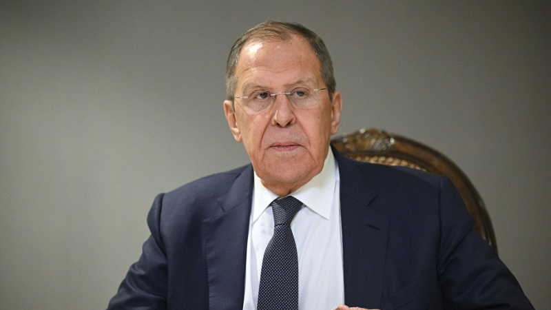 Захарова показала неожиданного гостя, ожидающего Лаврова на G20